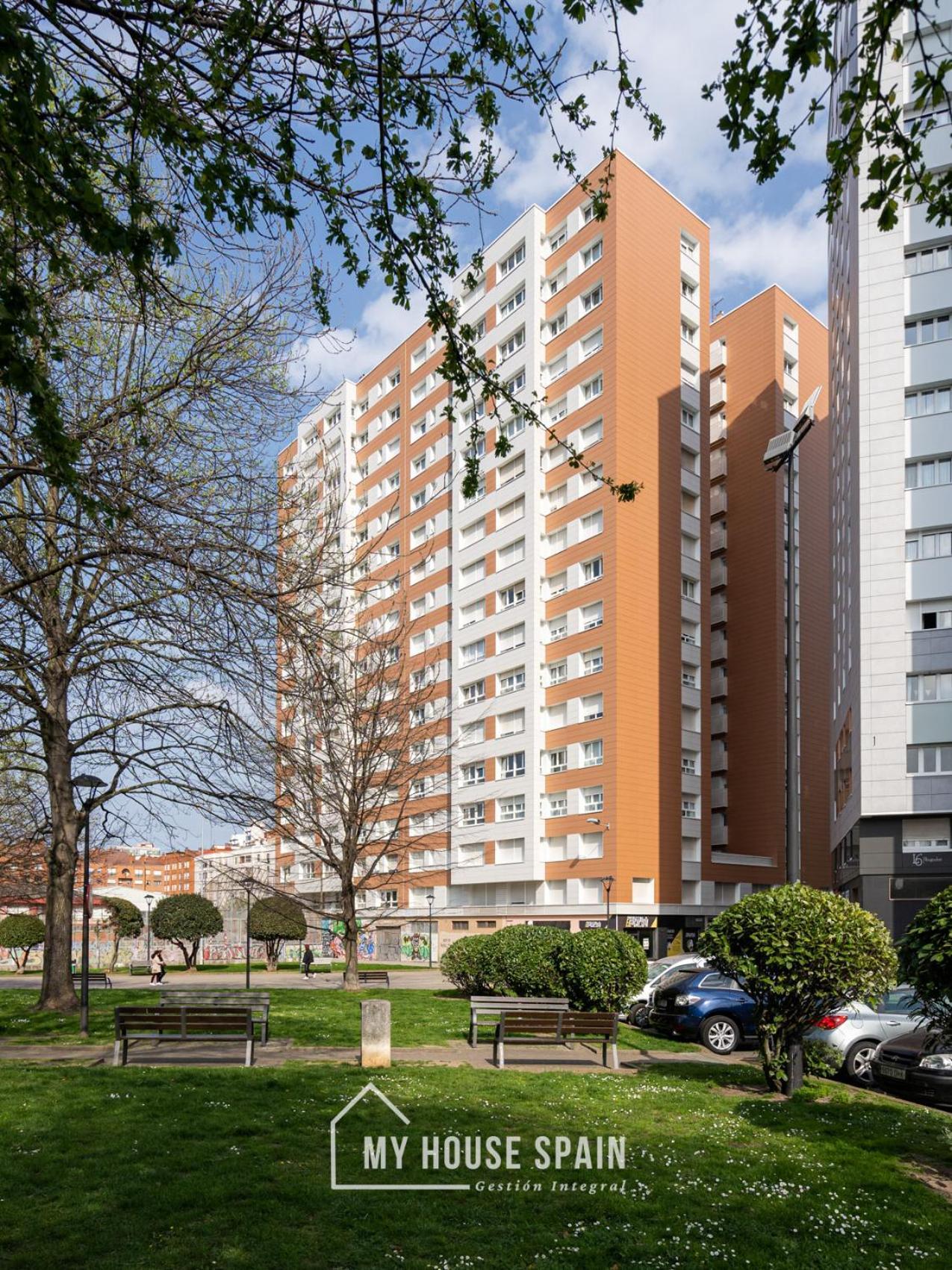 Myhousespain - Luminoso Piso Junto Al Centro Gijón Esterno foto